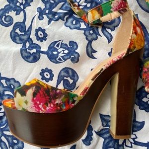 Floral Platform Heels 💐